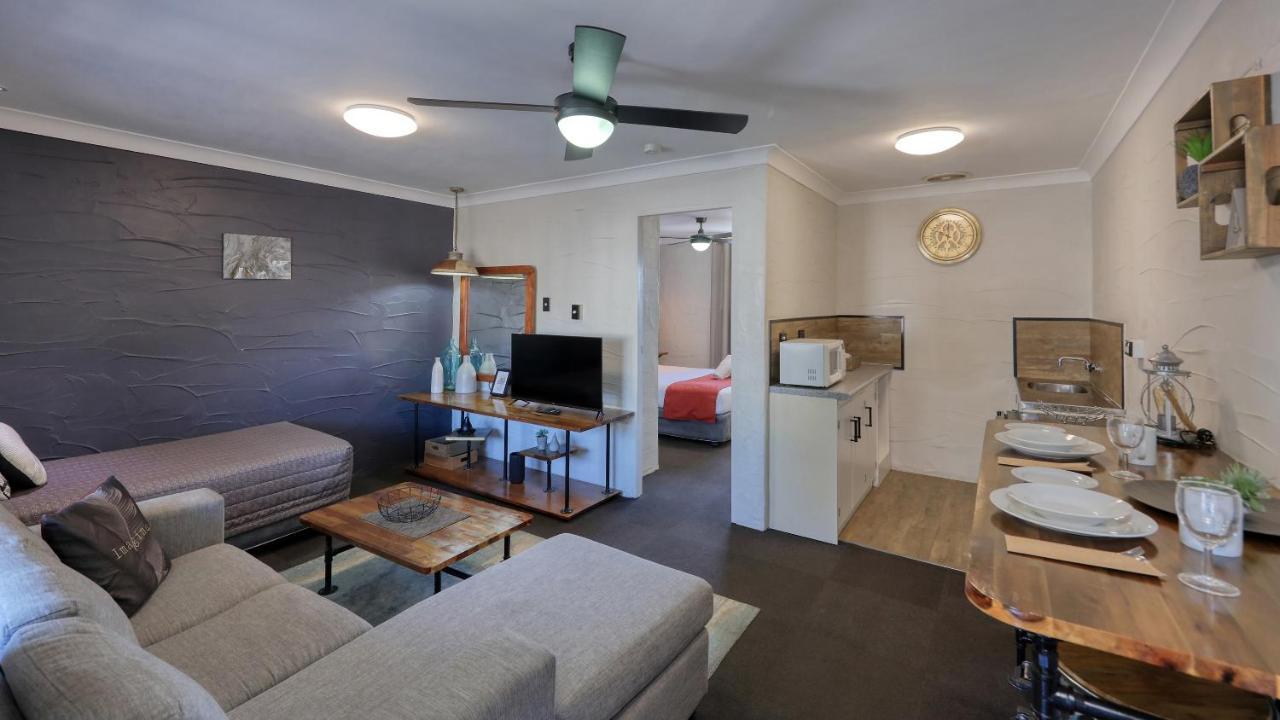 กราฟตัน ลอดจ์ โมเทล Motel ภายนอก รูปภาพ